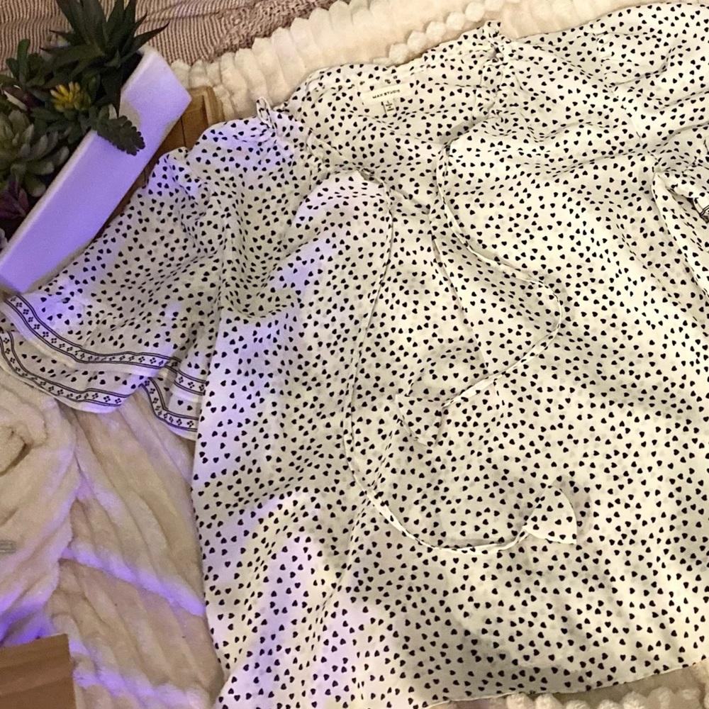 3/13💄Floral Tiered-Sleeve Blouse - Cream / Black Dot Pannel